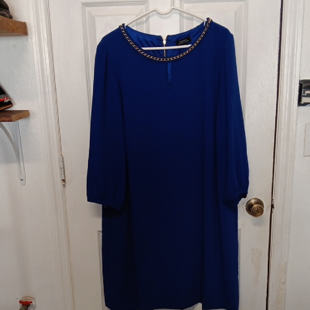 Blue Sheath Dress with 3/4 Bishop Sleeves and Crew Neck